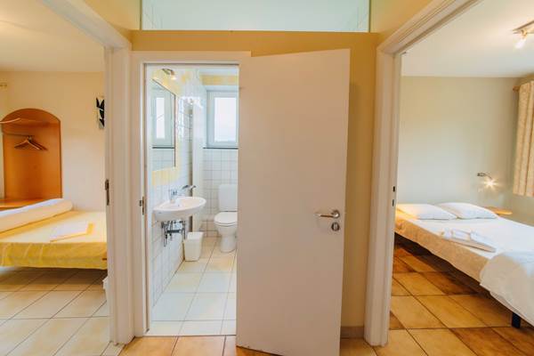 Suite + Salle de Bain