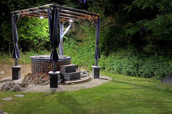 La Bulle "Une parenthèse enchantée" : bain nordique privatif et illimité.