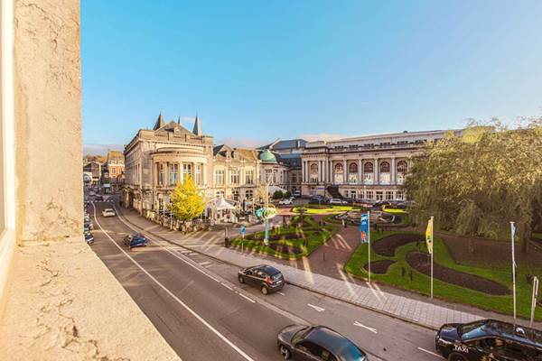 VUE EXTERIEUR SUITE PALMARES