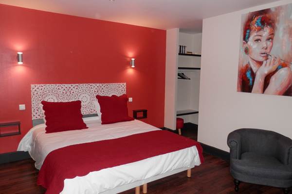 Literie king size avec matelas à ressorts multispires 180 x 200 cm.