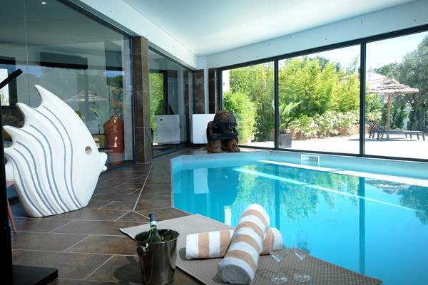 Piscine interieure chauffee