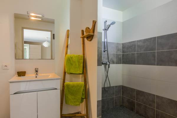chambre Côté Jardin Salle d'eau