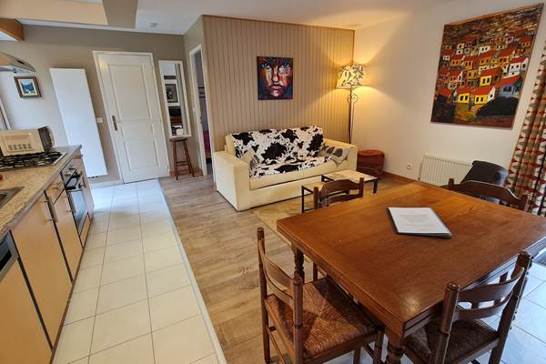 GERARDMER-Pièce de vie 2