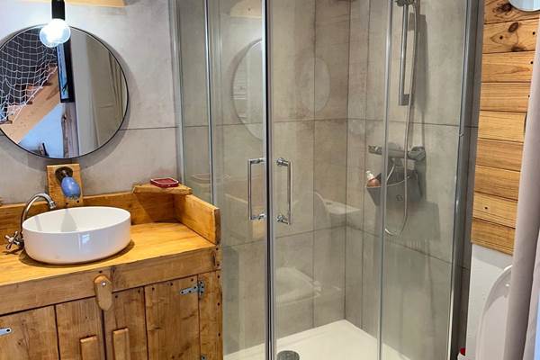 WhatsApp Image 2025-12-26 at 16.57.20-24