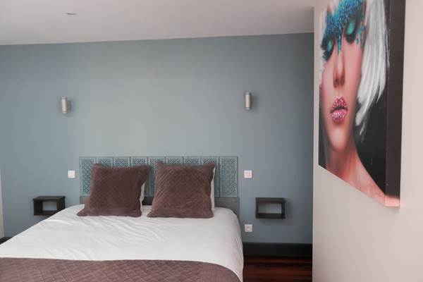 Literie king size avec matelas à ressorts multispires 180 x 200 cm.-page