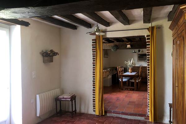 PETIT SALON VUE SUR SAM