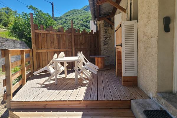 Terrasse gîtes Moussan 6