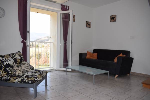 Les gîtes de Moussan - Montbrun Les Bains - coin salon - RDC - gîte 3