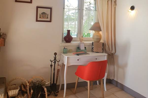 Coin bureau dans le salon