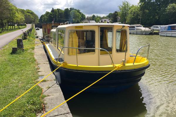 Penichette Yellow Submarine, hébergement insolite à Hédé-Bazouges