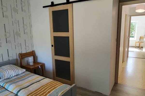 Chambre double 2 avec sdb .