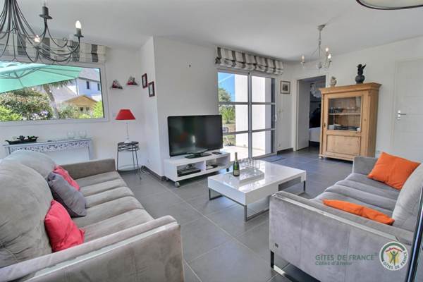 22G122058_800_1200 (4)