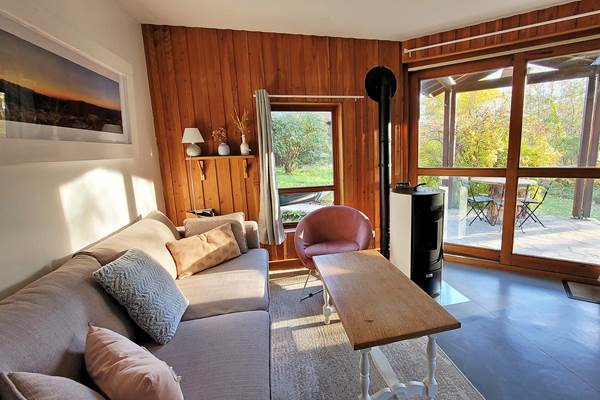 salon-chalet-horizon-poele-2