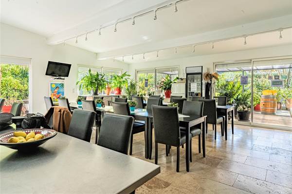 SALLE PDJ 2 2022 04 -min