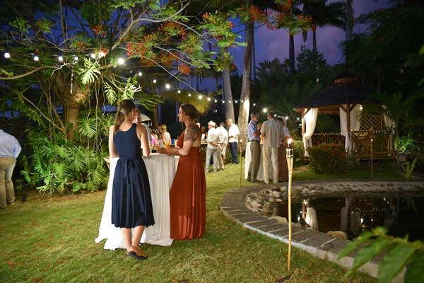 Cocktail dans le jardin