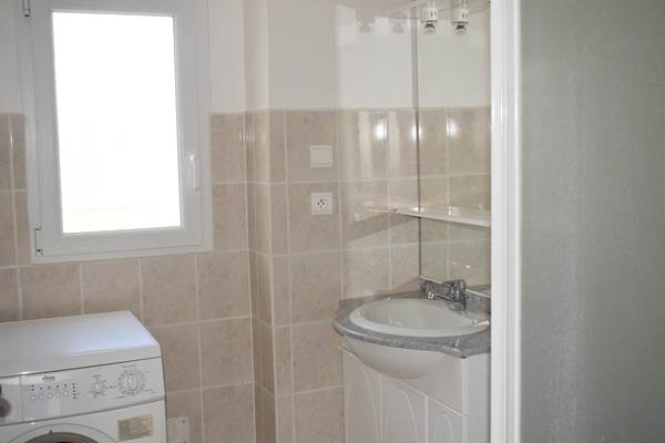 Les gîtes de Moussan - Montbrun Les Bains - salle de bain - 1er étage - gîte 3