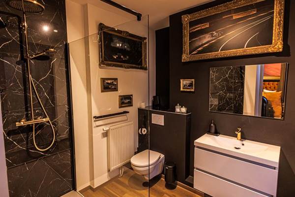 SALLE DE BAIN - SINGLE PALMARES