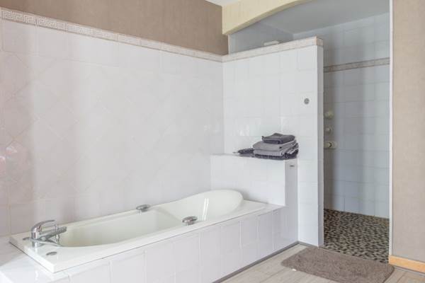 chambre la Suite baignoire