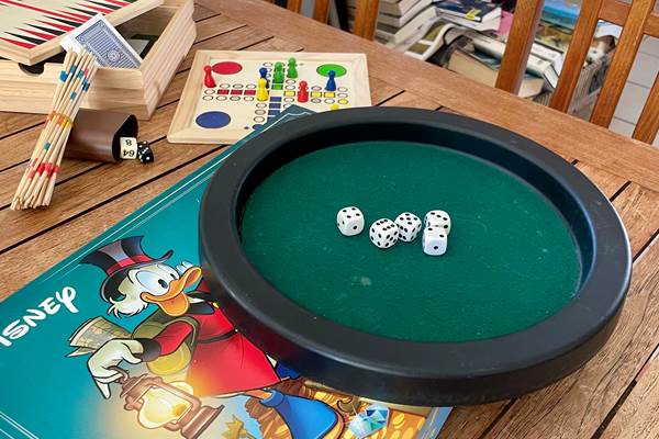 jeux et livres à disposition