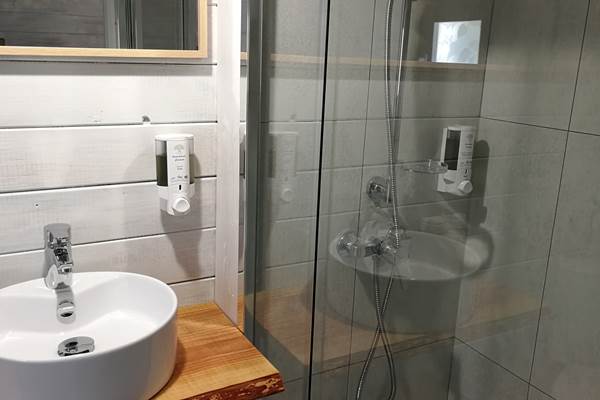 Salle d'eau, avec Grande Douche