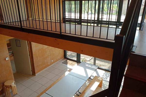 Les espaces de vie sont baignés de lumière naturelle