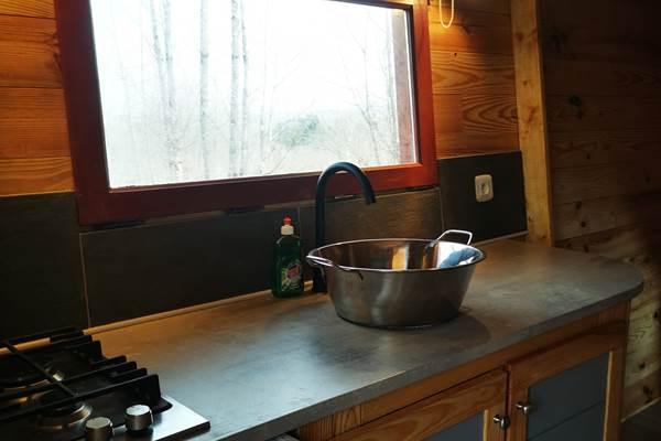 les bois de saint Auvent coin cuisine