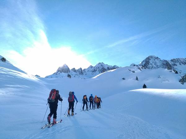 Initiation au ski de randonnée dans les Hautes-Pyrénées