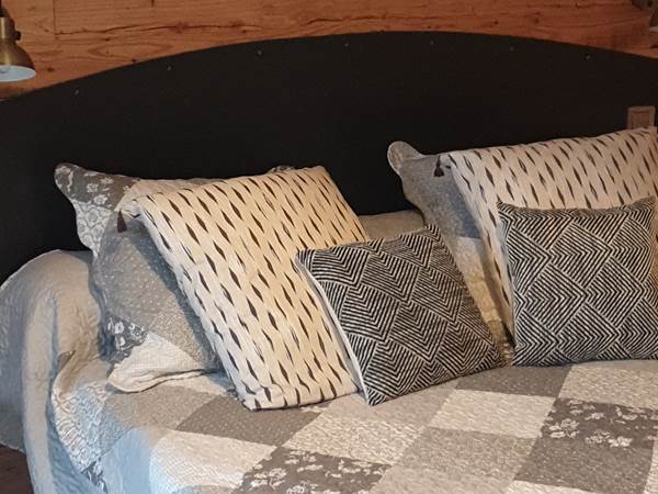 chambre 3 lumiere 1-presta