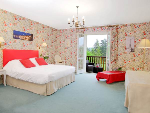 Chambre quadruple gentilhommière Coquelicot 26  Junior suite - vue de l'entrée
