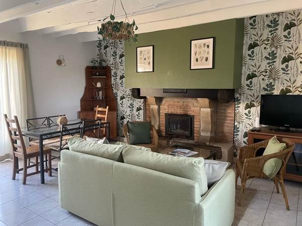 Salon avec canapé convertible