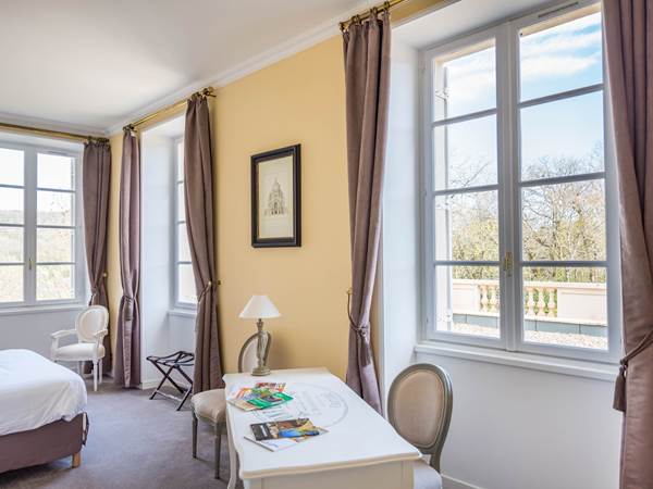 Chambre triple Jaune Château