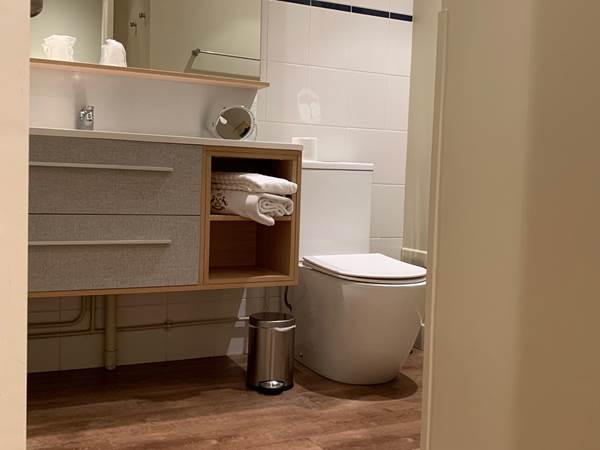 salle de bain de la chambre 3