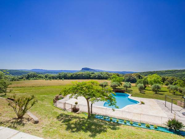 mas - terrasse - plage - gard - cevennes