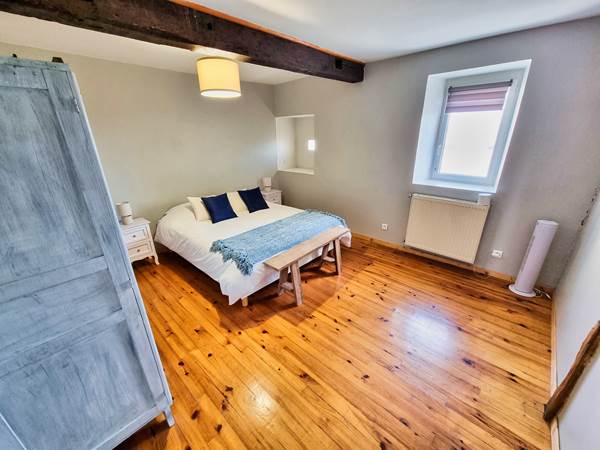 chambre-double-bleu-cottage-location-lauragaise.jpg