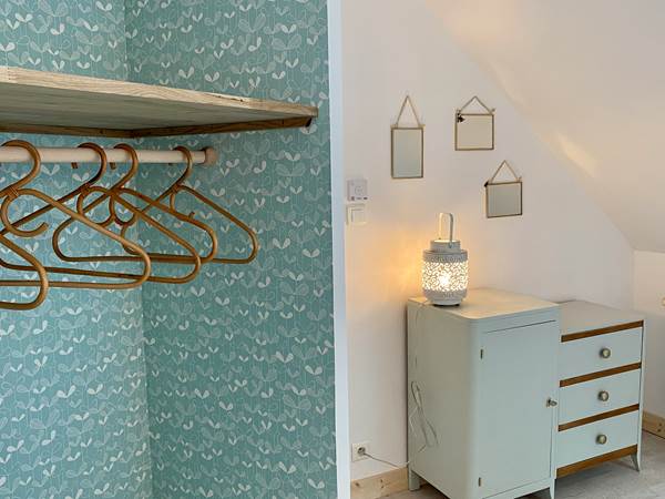 Une chambre, lits twins, à l'étage