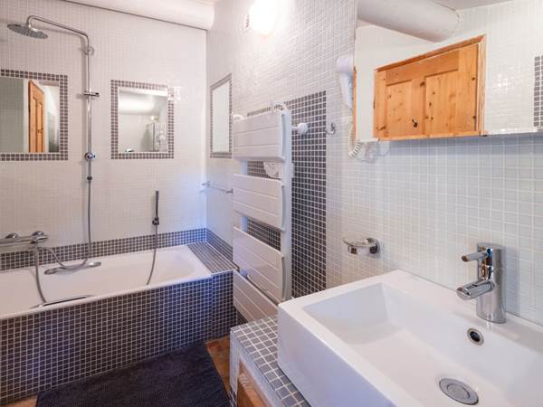 Salle de bain fonctionnelle