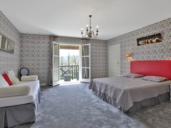 Gîte Junior Suite Gentilhommière 31-32 - Chambre 31 de 2 à 4 couchages et balcon