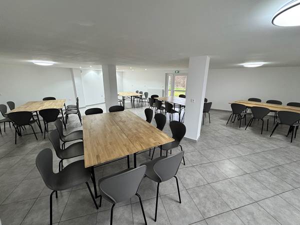 salle-confluence-repas-mariage-anniversaire.jpg