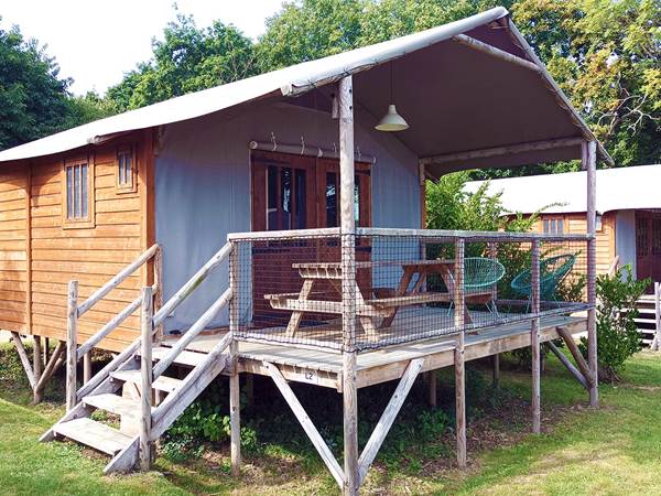 Cabane Africa - Vue extérieure