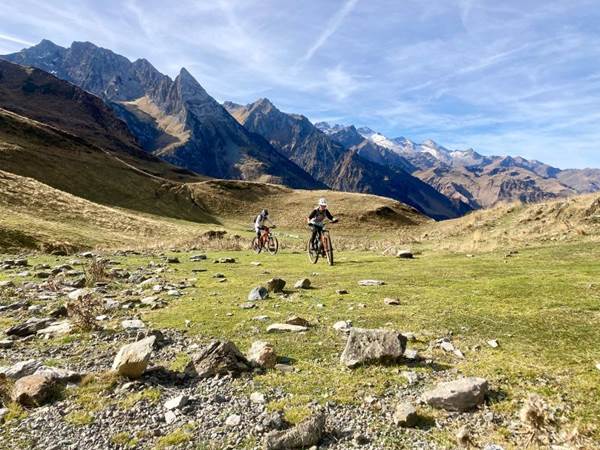 Traversée des altiplanos du val d'Aran