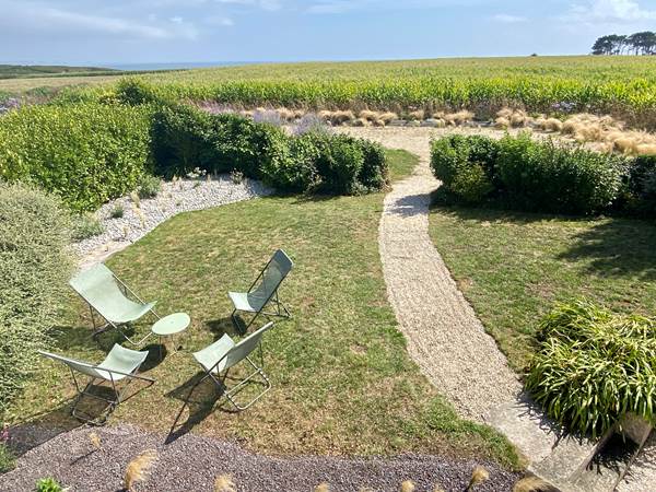 Les chambres du Jardin de l'Ecurie offrent une vue dégagée imprenable