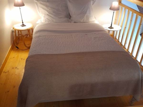 Chambre Hortensias lit