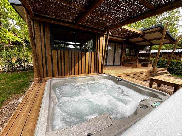 Spa privatif chauffé à 38°C