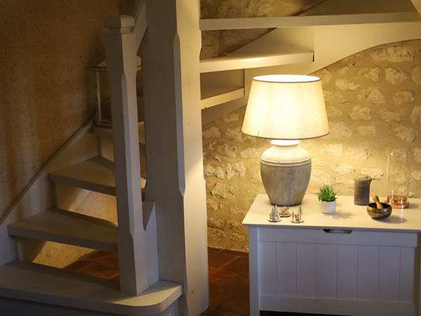 lumière tamisée sur le salon