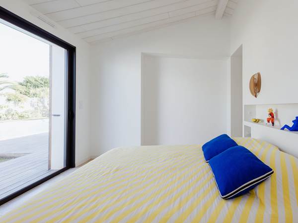 Villa Bleu Baya chambre 3 suite parentale lit double et salle d'eau