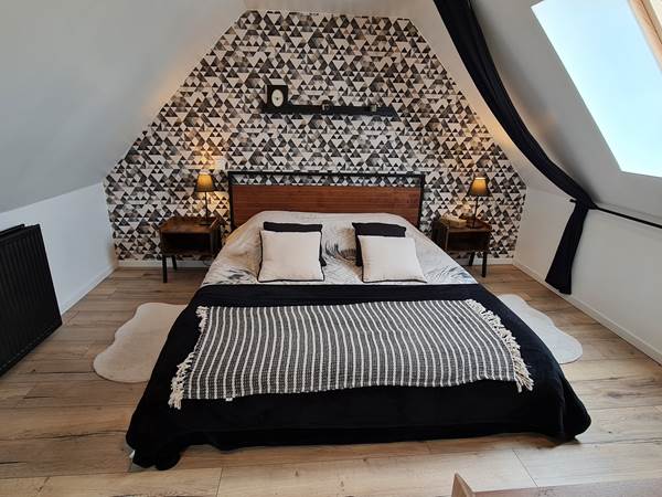 Location hébergement avec 4 grandes chambres et 2 salles de bains à Lille