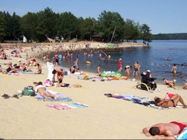 plage du lac de vassiviere