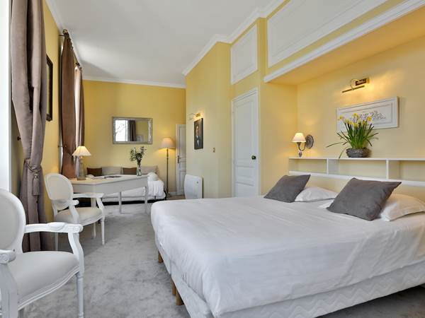 Chambre Jaune château - 2 ou 3 couchages