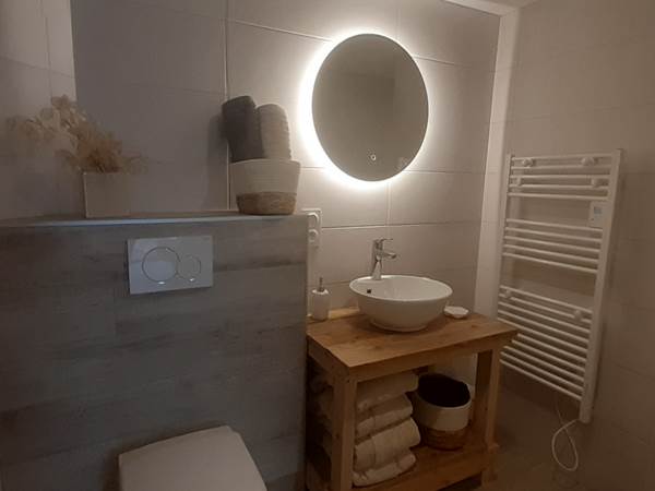 salledeau-chambre-pommedepin