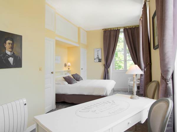 Chambre triple Jaune Château